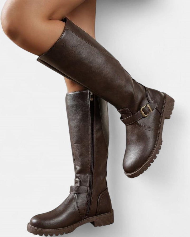 Women's low heel ankle boots for everyday wear - view 1