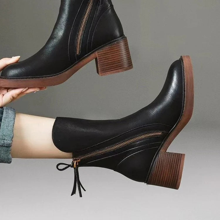 Women's leather side-zip ankle boots - view 6