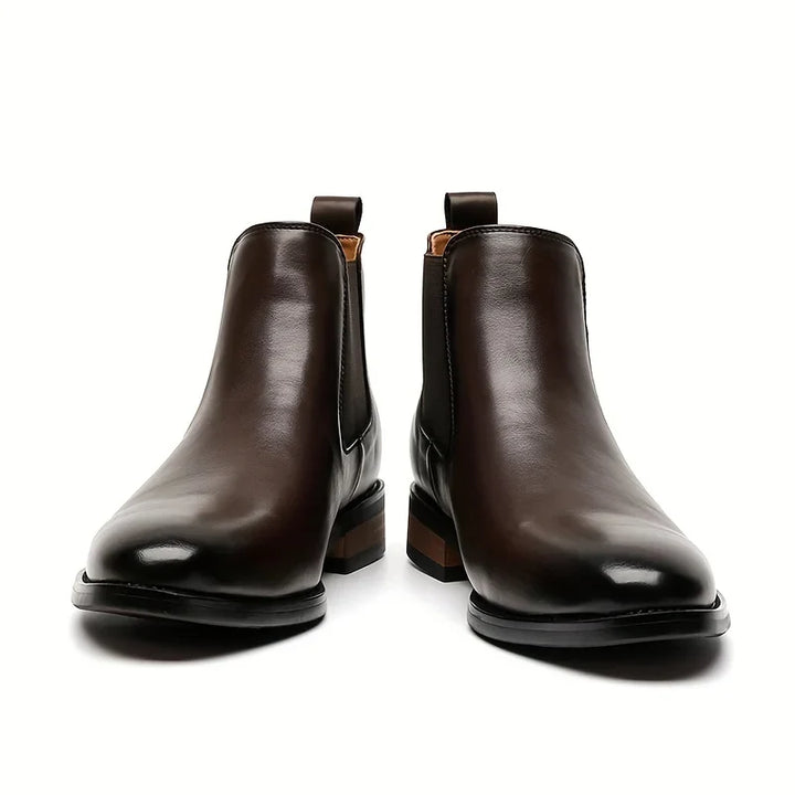 Unisex pointed-toe leather Chelsea boots - view 5