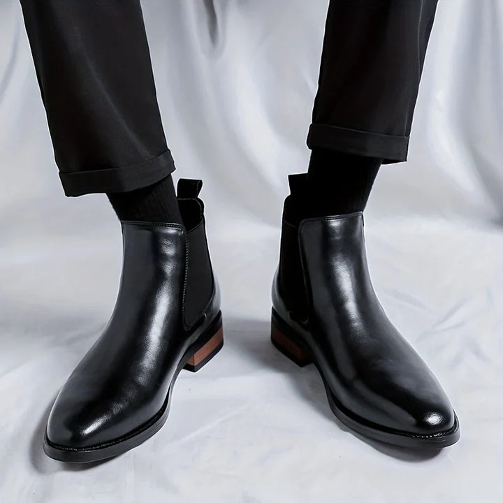 Unisex pointed-toe leather Chelsea boots - view 6
