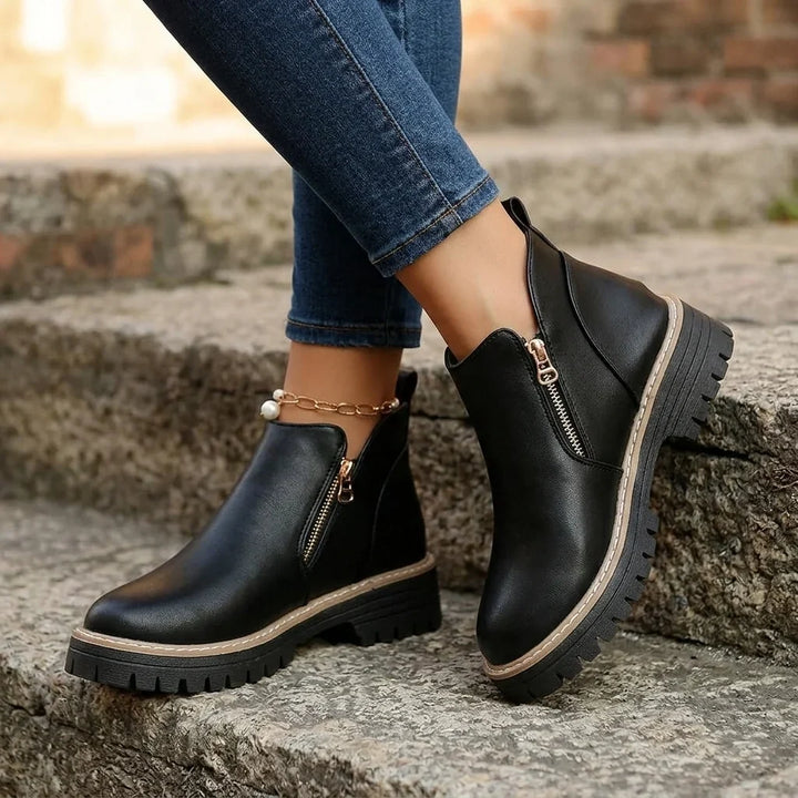 Women's platform Chelsea ankle boots - view 2