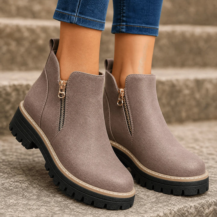 Women's platform Chelsea ankle boots - view 10