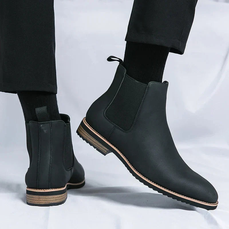 Unisex leather Chelsea boots in black and brown - view 3
