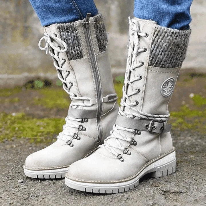 Women's insulated lace-up winter boots - view 1