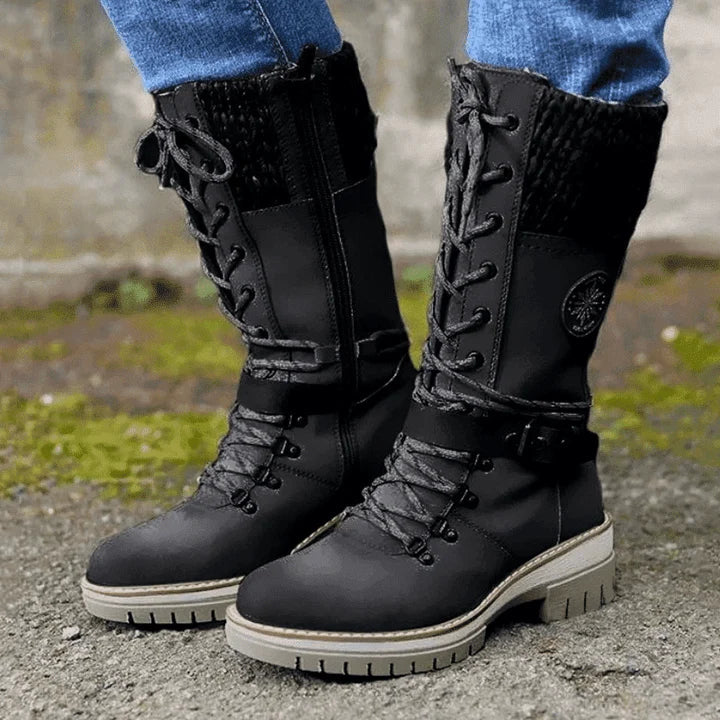 Women's insulated lace-up winter boots - view 2